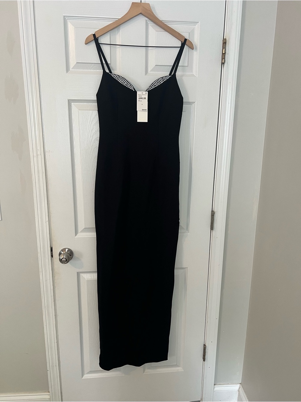 Good American Ponte Embellished Black Gown - Picture 5 of 8